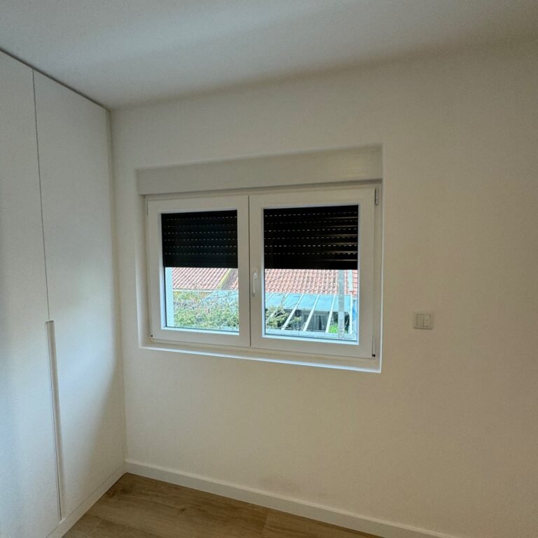 Obra de caixilharia em PVC da Windoor no sotavento algarvio