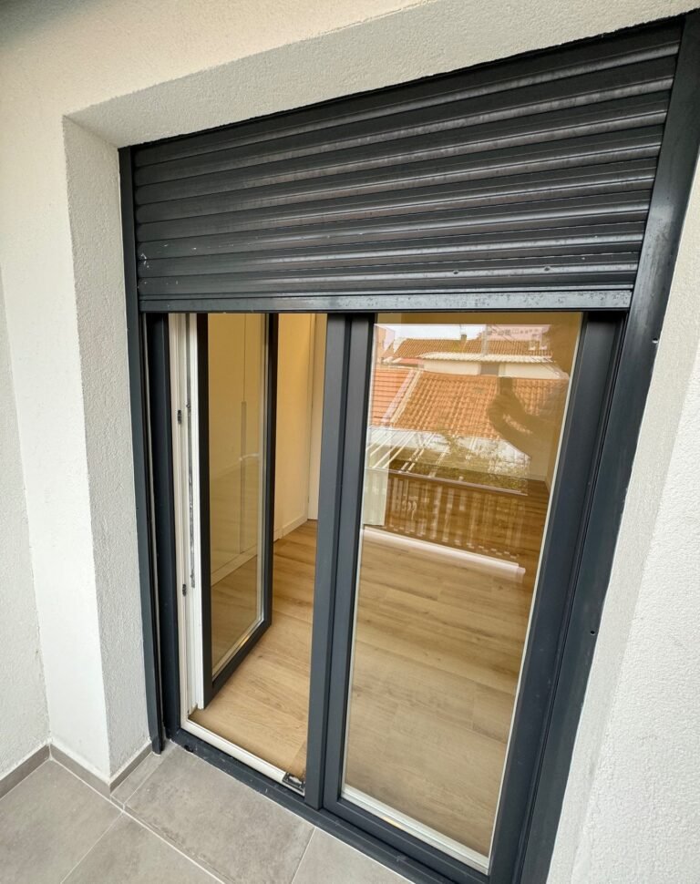 Obra de caixilharia em PVC da Windoor no sotavento algarvio